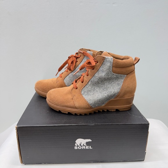 Sorel Evie Brown Suede Grey Felt Lace Up Wedge Ankle Booties Women's 7 - Picture 2 of 9